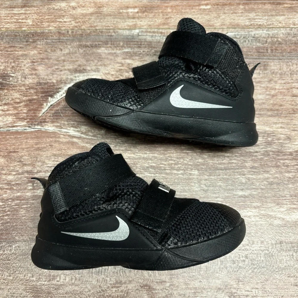 Nike LeBron James Soldier Baby Toddler Athletic Basketball Shoes Sneakers 6C